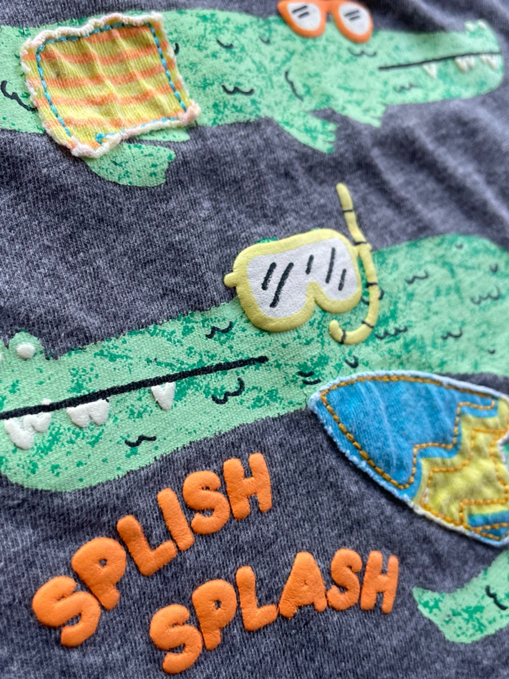 7/$20💥 🐊 Beach Vacay Crocodile Graphic Tee, Crocs with Snorkels & Shades, Sporty